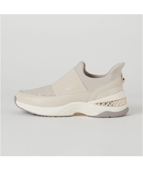 +diana（プラスダイアナ）の「【レイン対応】【撥水加工】オールウェザースリッポンスニーカー（レインシューズ・レディース・ベージュ/ブラック・M/L/XL/S）」の9枚目の写真