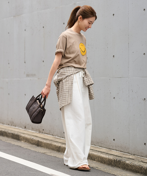 FRAMeWORK（フレームワーク）の「≪追加≫SMILE TEE（Tシャツ/カットソー・レディース・ベージュ/コバルトブルー/イエロー/チャコールグレー・FREE）」の7枚目の写真