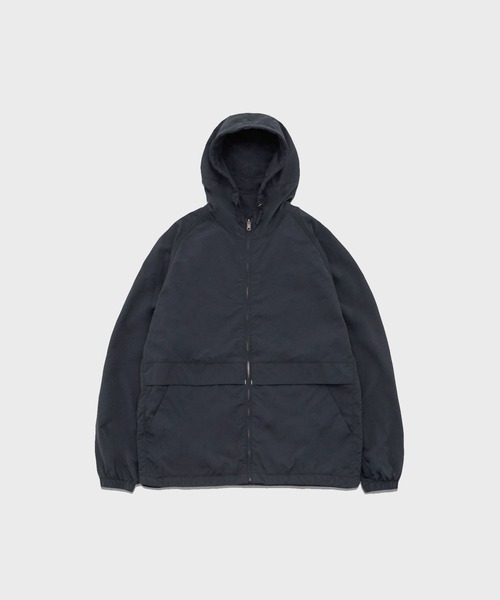 nanamica(ナナミカ)の「【nanamica / ナナミカ】Hooded Jacket(マウンテンパーカー・メンズ・ブラック/グリーン/ネイビー・M)」の2枚目の写真