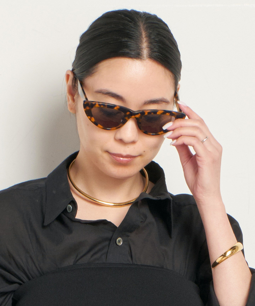 AP STUDIO(エーピーストゥディオ)の「【Monokel Eyewear/モノケルアイウェア】Moon sunglasses(サングラス・レディース・キャメル・FREE)」の2枚目の写真