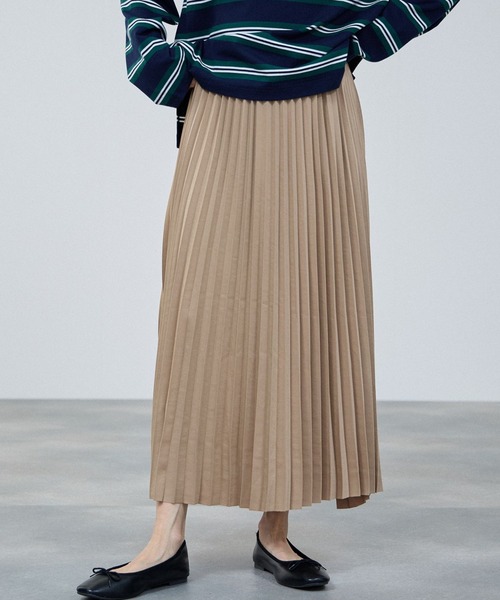 Mac-House(マックハウス)の「milli de l'air ササテンストレッチ プリーツスカート(スカート・レディース・ブラック/ベージュ/ブラウン・M)」の3枚目の写真