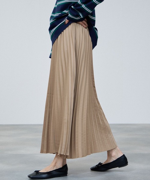 Mac-House(マックハウス)の「milli de l'air ササテンストレッチ プリーツスカート(スカート・レディース・ブラック/ベージュ/ブラウン・M)」の12枚目の写真