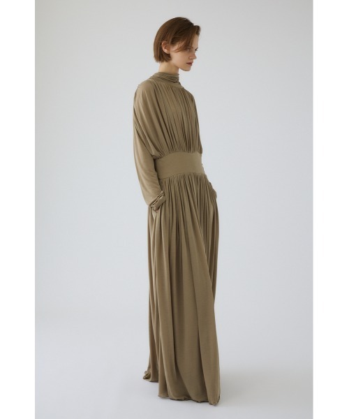RIM.ARK(リムアーク)の「Flowing drape dress フローイングドレープドレス(ワンピース・レディース・ブラック/ベージュ・38/36)」の16枚目の写真