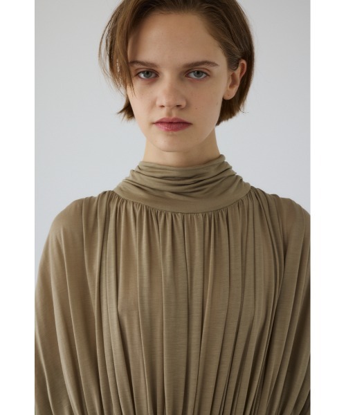 RIM.ARK(リムアーク)の「Flowing drape dress フローイングドレープドレス(ワンピース・レディース・ブラック/ベージュ・38/36)」の20枚目の写真