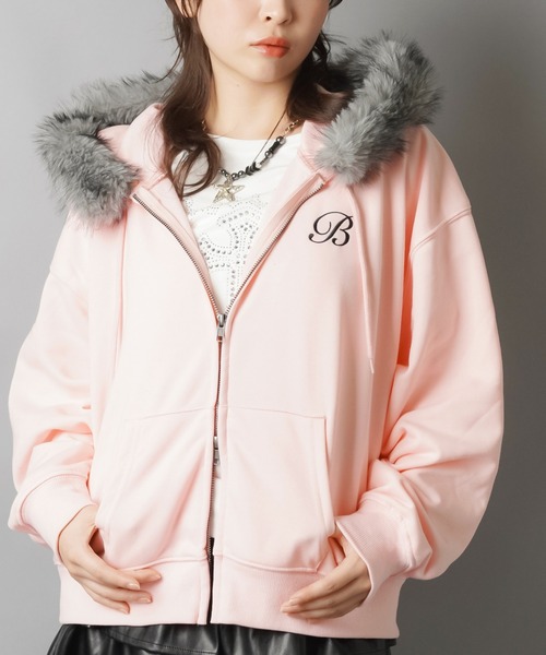 ふわ盛れフードで平成ギャル復活☆後ろ姿まで可愛い主役パーカー