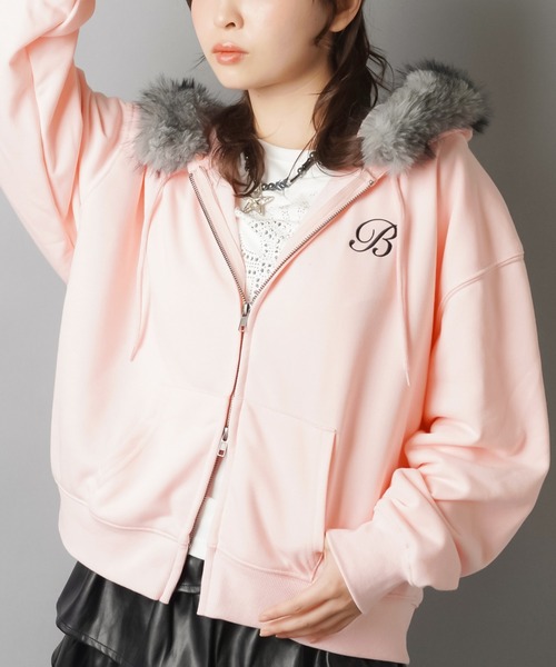 ふわ盛れフードで平成ギャル復活☆後ろ姿まで可愛い主役パーカー