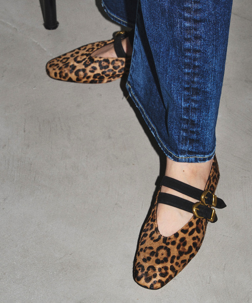 GRISE（グリーズ）の「GRISEレザーWストラップメリージェーン（その他シューズ・レディース・キャメル/ブラック/レッド・24cm/23.5cm/23cm/22.5cm/22cm/25cm/24.5cm）」の8枚目の写真