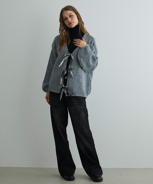 Mirette（ミレット）の「スパンコールリボンカーディガン / Sequin Ribbon Knit Cardigan（カーディガン/ボレロ・レディース・ブラック/グレー・FREE）」の8枚目の写真