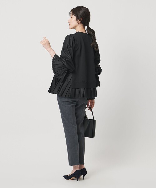 UNITED ARROWS（ユナイテッドアローズ）の「プリーツ コンビ ニット ブラウス ‐ウォッシャブル‐（シャツ/ブラウス・レディース・ネイビー/ダークグレー/ブラック・FREE）」の9枚目の写真