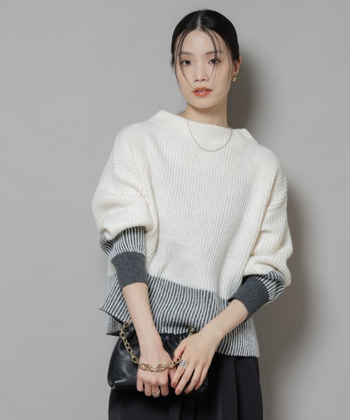 NANO universe（ナノユニバース）の「シャドーストライプニットプルオーバー（ニット/セーター・レディース・ブルー/ブラック/ライトベージュ・FREE）」の2枚目の写真