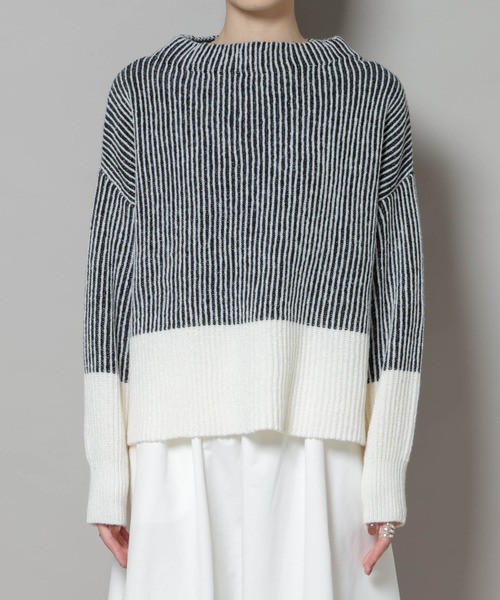 NANO universe（ナノユニバース）の「シャドーストライプニットプルオーバー（ニット/セーター・レディース・ブルー/ブラック/ライトベージュ・FREE）」の11枚目の写真