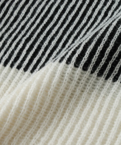 NANO universe（ナノユニバース）の「シャドーストライプニットプルオーバー（ニット/セーター・レディース・ブルー/ブラック/ライトベージュ・FREE）」の17枚目の写真