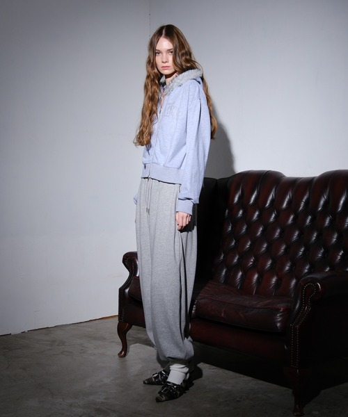 3.3 Field Trip （3.3フィールドトリップ）の「3.3 Field Trip／ラインストーンロゴスウェットパンツ（スウェットパンツ・レディース・グレー/ブラック・FREE）」の5枚目の写真