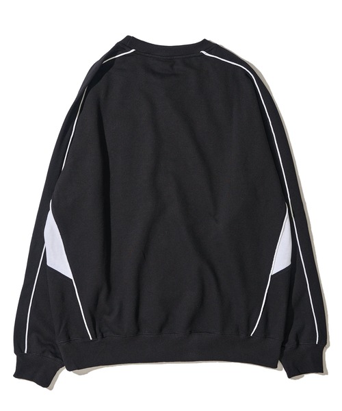 Reebok(リーボック)の「【Reebok / リーボック】裏毛 パイピングデザイン エンブレム クルーネックスウェットプルオーバー(スウェット・レディース・ブラック/アッシュグレー/グリーン/パープル・MEDIUM/LARGE/X-LARGE)」の6枚目の写真