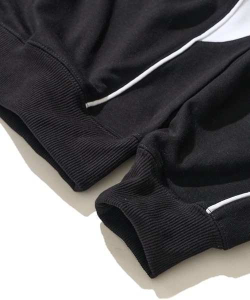 Reebok(リーボック)の「【Reebok / リーボック】裏毛 パイピングデザイン エンブレム クルーネックスウェットプルオーバー(スウェット・レディース・ブラック/アッシュグレー/グリーン/パープル・MEDIUM/LARGE/X-LARGE)」の15枚目の写真
