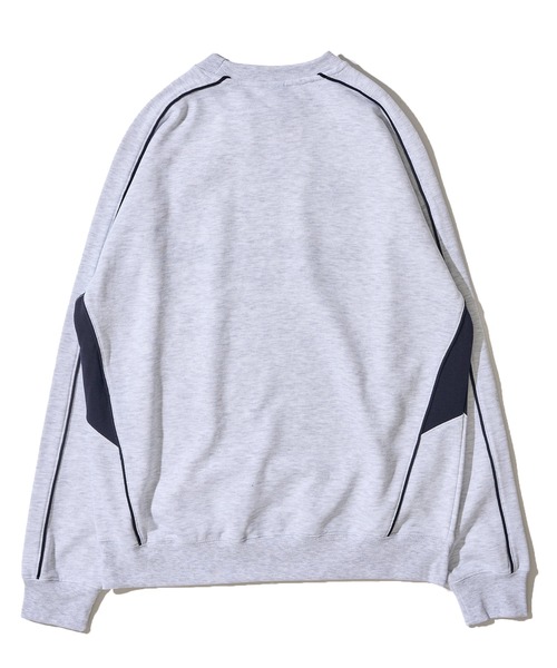 Reebok(リーボック)の「【Reebok / リーボック】裏毛 パイピングデザイン エンブレム クルーネックスウェットプルオーバー(スウェット・レディース・ブラック/アッシュグレー/グリーン/パープル・MEDIUM/LARGE/X-LARGE)」の8枚目の写真