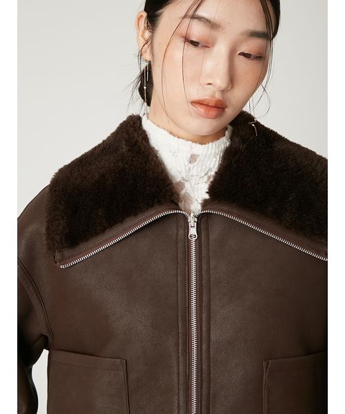 ボンディングリバーシブルショートジャケット