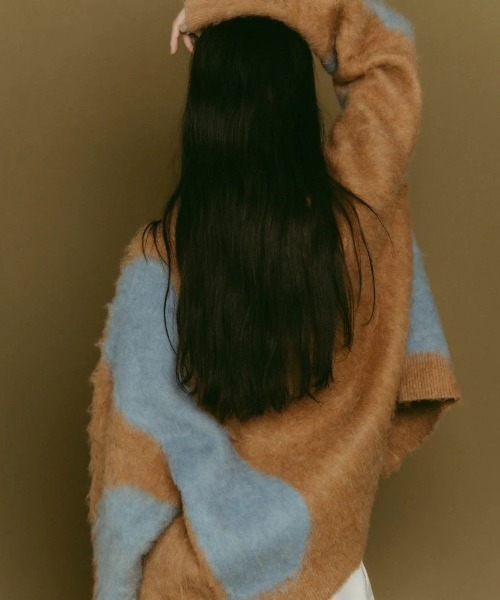 Knuth Marf(クヌースマーフ)の「Knuth Marf Vnackcardigan(ニット/セーター・レディース・ブラック/ベージュ・FREE)」の13枚目の写真