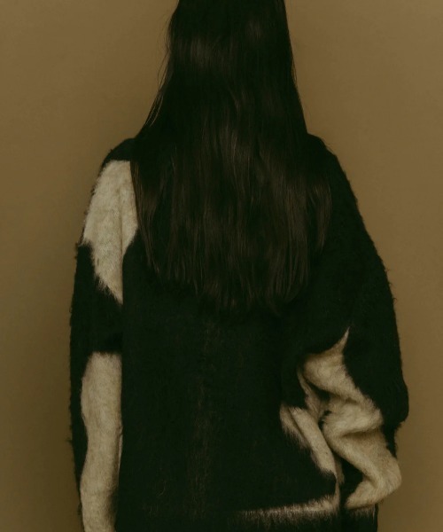 Knuth Marf(クヌースマーフ)の「Knuth Marf Vnackcardigan(ニット/セーター・レディース・ブラック/ベージュ・FREE)」の8枚目の写真