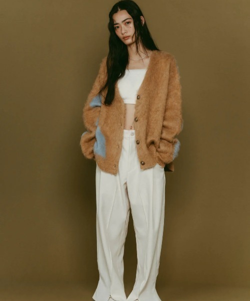 Knuth Marf(クヌースマーフ)の「Knuth Marf Vnackcardigan(ニット/セーター・レディース・ブラック/ベージュ・FREE)」の12枚目の写真