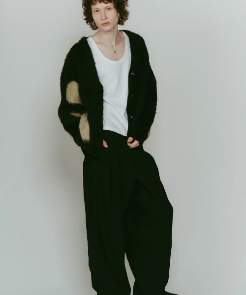 Knuth Marf(クヌースマーフ)の「Knuth Marf Vnackcardigan(ニット/セーター・レディース・ブラック/ベージュ・FREE)」の20枚目の写真