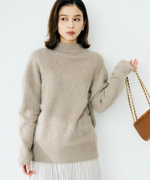 UNTITLED(アンタイトル)の「【大人な品格/ふわふわニット】フォックスカシミヤ コクーンニット(ニット/セーター・レディース・ナチュラル/ブラウン系/ライトグレー/ライトグリーン・00/02/04/44/48)」の2枚目の写真