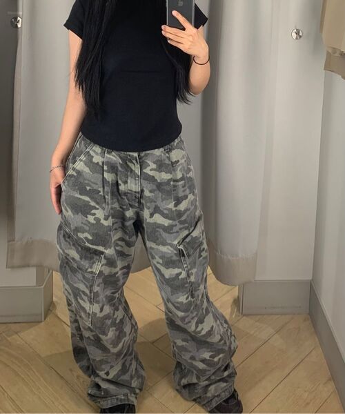 AVANDRESS（アバンドレス ）の「Side Big Cargo Pants LIGHT CAMO（デニムパンツ・レディース・ライトカーキ・SMALL/MEDIUM/LARGE/X-SMALL/XX-SMALL）」の19枚目の写真