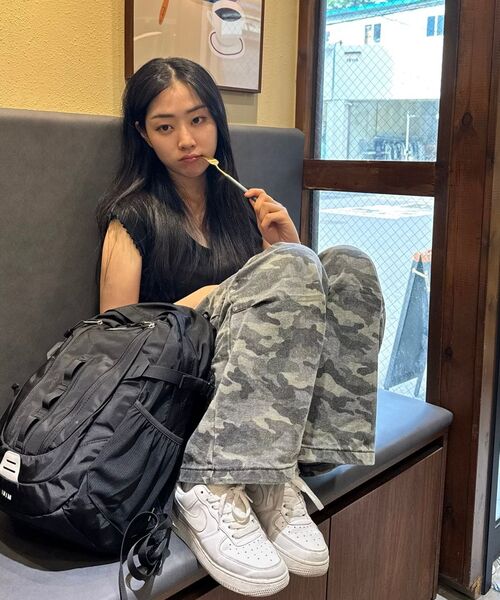 AVANDRESS（アバンドレス ）の「Side Big Cargo Pants LIGHT CAMO（デニムパンツ・レディース・ライトカーキ・SMALL/MEDIUM/LARGE/X-SMALL/XX-SMALL）」の22枚目の写真
