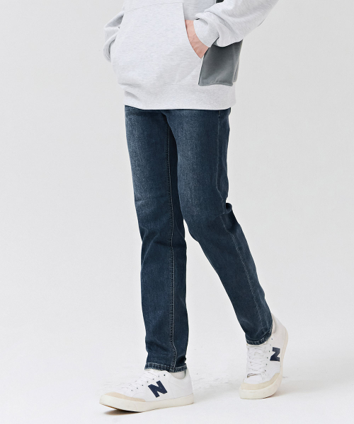 CHASECULT(チェイスカルト)の「男性 起毛 インバンディング テーパード デニムパンツ - ネイビー(デニムパンツ・メンズ・ネイビー・70/76/82/86)」の2枚目の写真