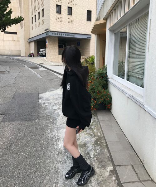 PUNCH DRUNK PARTIES（パンチドランクパーティーズ）の「Circle Logo Oversized Hoodie (BLACK)（パーカー・メンズ・その他・1/2/0/3）」の11枚目の写真