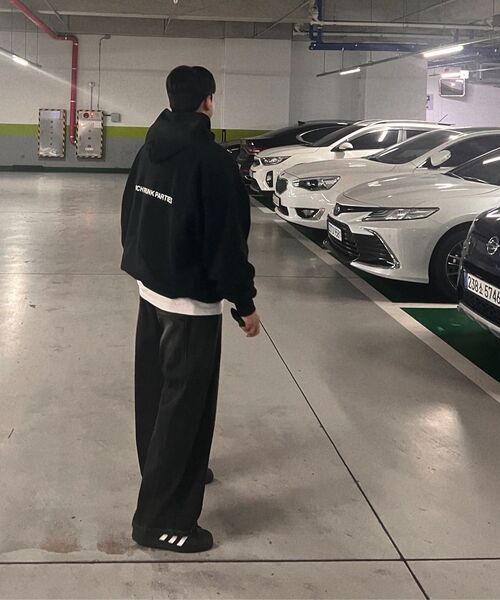 PUNCH DRUNK PARTIES（パンチドランクパーティーズ）の「Circle Logo Oversized Hoodie (BLACK)（パーカー・メンズ・その他・1/2/0/3）」の13枚目の写真