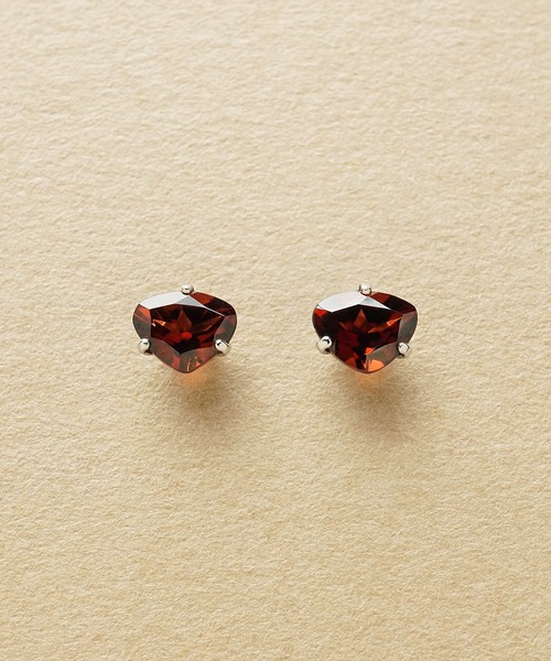 [ セカンドピアス] Pt ガーネットピアス