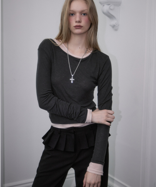 ROSEFRANTZ（ロゼフランツ）の「Essential Layered Long Sleeve [Charcoal]（Tシャツ/カットソー・レディース・チャコールグレー・OS）」の6枚目の写真