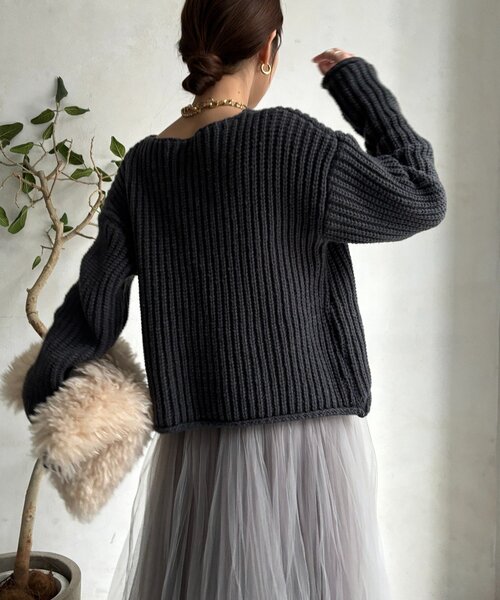 DouDou（ドゥドゥ）の「メタルビッグボタンローゲージカーディガン（カーディガン/ボレロ・レディース・チャコールグレー/レッド/オフホワイト・FREE）」の21枚目の写真