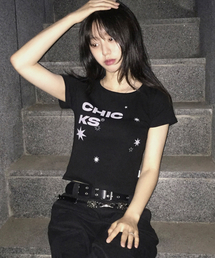 アンバランスティラ スリムフィット 半袖Tシャツ ブラック