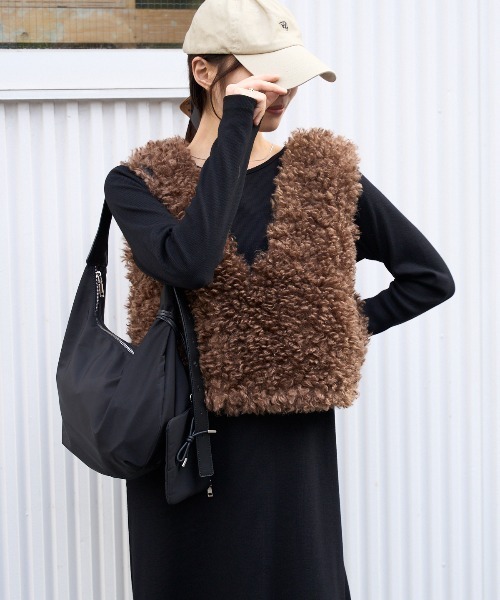 model：162cm / size：F