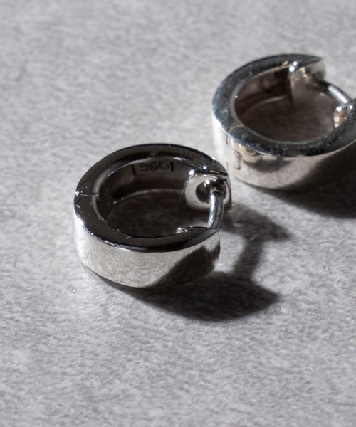 MAISON CLUB（メゾンクラブ）の「【MAISON CLUB】Silver Plane Pierce Silver925 / シルバープレーンピアス シルバー925 KUN（ピアス（片耳用）・メンズ・シルバー・FREE）」の6枚目の写真
