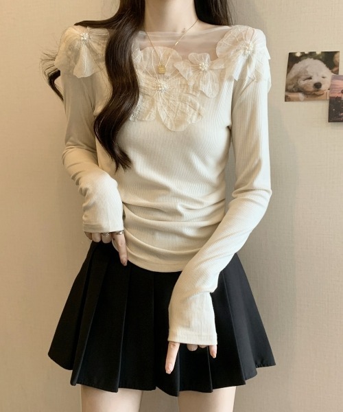 gossip!ロサンゼルス(ゴシップロサンゼルス)の「【Y2Kガーリー】レトロチュールレースクルーネック長袖Tシャツ(シャツ/ブラウス・レディース・オフホワイト/ブラック・FREE)」の2枚目の写真