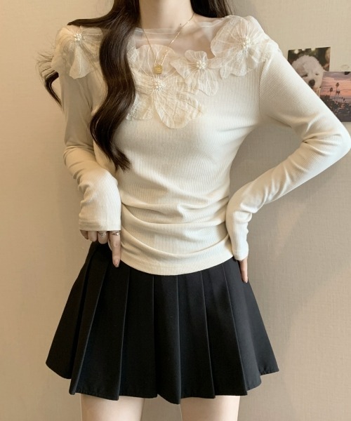 gossip!ロサンゼルス(ゴシップロサンゼルス)の「【Y2Kガーリー】レトロチュールレースクルーネック長袖Tシャツ(シャツ/ブラウス・レディース・オフホワイト/ブラック・FREE)」の19枚目の写真