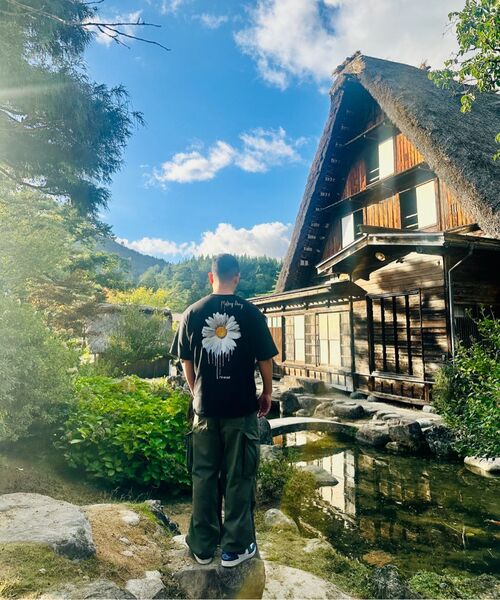 BEOM（ボム）の「メルティングデイジー オーバーサイズ スウェットシャツ [パープル]（スウェット・メンズ・その他・LARGE/MEDIUM/SMALL）」の22枚目の写真