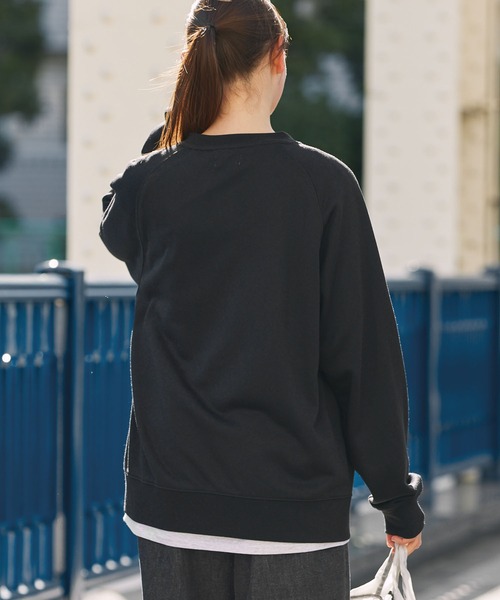 THE CRAFT CREW PRODUCTS（ザクラフトクループロダクツ）の「【UNNOTICEシリーズ】＜セットアップ対応＞ 11ozヘビーウェイト オーバーサイズ ヘンリーネック DRY裏毛 スウェット  /  イージーケア・クイックドライ・UVカット【THE CRAFT CREW PRODUCTS】（スウェット・メンズ・キャメル/ダークグレー/ネイビー/アッシュグレー/ブラック/グレイッシュベージュ/オリーブ系・S/M/L）」の13枚目の写真