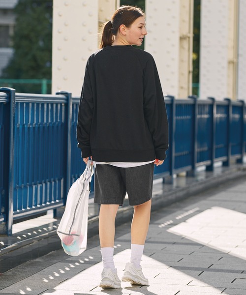 THE CRAFT CREW PRODUCTS（ザクラフトクループロダクツ）の「【UNNOTICEシリーズ】＜セットアップ対応＞ 11ozヘビーウェイト オーバーサイズ ヘンリーネック DRY裏毛 スウェット  /  イージーケア・クイックドライ・UVカット【THE CRAFT CREW PRODUCTS】（スウェット・メンズ・キャメル/ダークグレー/ネイビー/アッシュグレー/ブラック/グレイッシュベージュ/オリーブ系・S/M/L）」の19枚目の写真