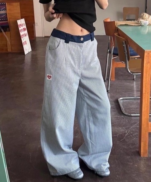 SHEPP（シープ）の「【26年春新作】ダブルウエストストライプワイドパンツ（その他パンツ・レディース・ブルー/ブラック・M/L）」の2枚目の写真