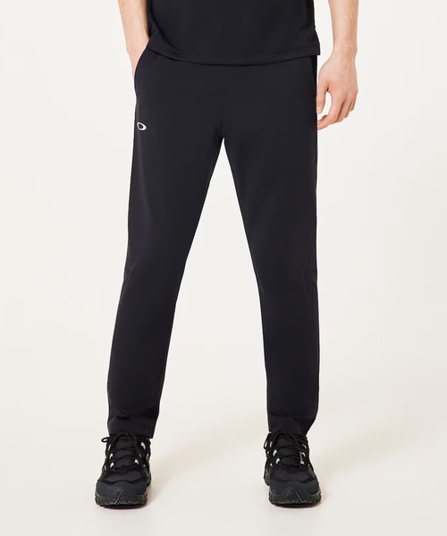 OAKLEY(オークリー)の「オークリーENHANCE TECH JERSEY PANTS 15.0/ジャージ/パンツ/スポーツ・トレーニング/メンズ/UPF50+/吸汗速乾/4WAYストレッチ/高通気/リフレクター/OAKLEY(スウェットパンツ・メンズ・ブラック・L/XL/S/M)」の1枚目の写真