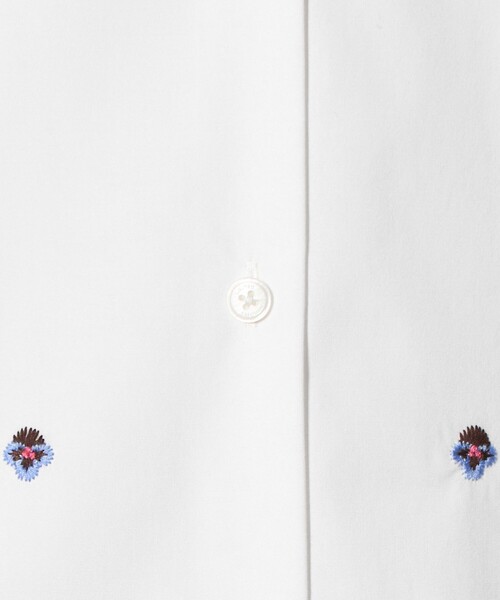 UNITED ARROWS（ユナイテッドアローズ）の「エンブロイダリーフラワー バンドカラー シャツ（シャツ/ブラウス・レディース・オフホワイト/ライトブルー/ネイビー・FREE）」の5枚目の写真