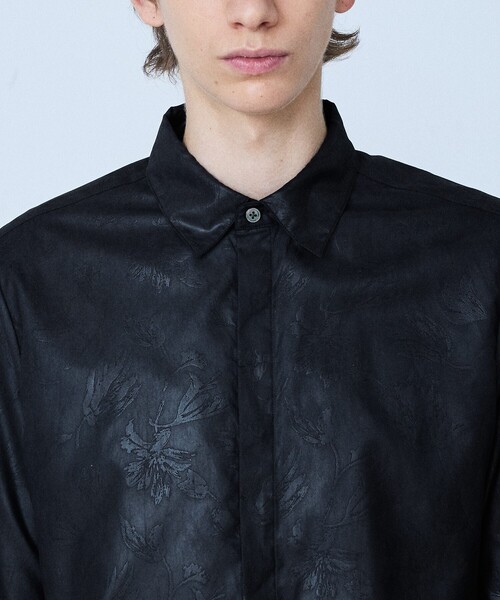 5351 POUR LES HOMMES(ゴーサンゴーイチプールオム)の「【リーフ柄】エンボス 長袖 シャツ(シャツ/ブラウス・メンズ・グレイッシュブルー/ブラック・44/46/48/50)」の7枚目の写真