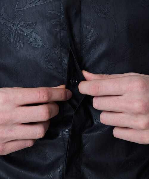 5351 POUR LES HOMMES(ゴーサンゴーイチプールオム)の「【リーフ柄】エンボス 長袖 シャツ(シャツ/ブラウス・メンズ・グレイッシュブルー/ブラック・44/46/48/50)」の10枚目の写真