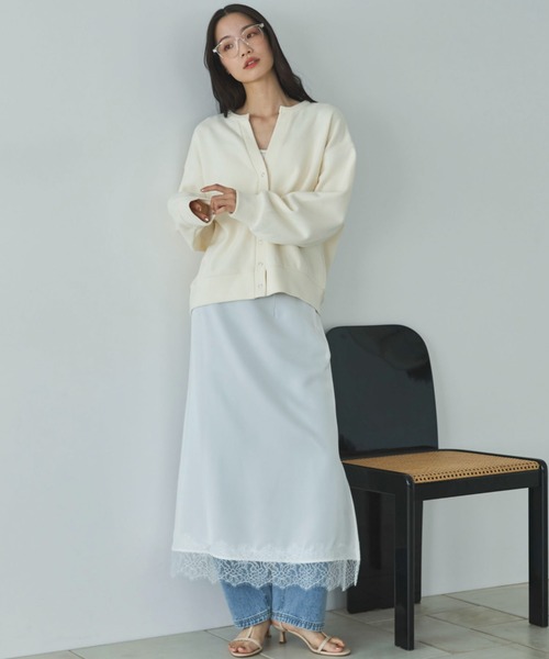 Doux archives（ドゥアルシーヴ）の「ダブルフェイスカットスナップカーディガン（カーディガン/ボレロ・レディース・ブラック/アイボリー/ブルー・FREE）」の6枚目の写真