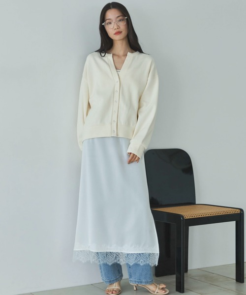 Doux archives（ドゥアルシーヴ）の「ダブルフェイスカットスナップカーディガン（カーディガン/ボレロ・レディース・ブラック/アイボリー/ブルー・FREE）」の9枚目の写真