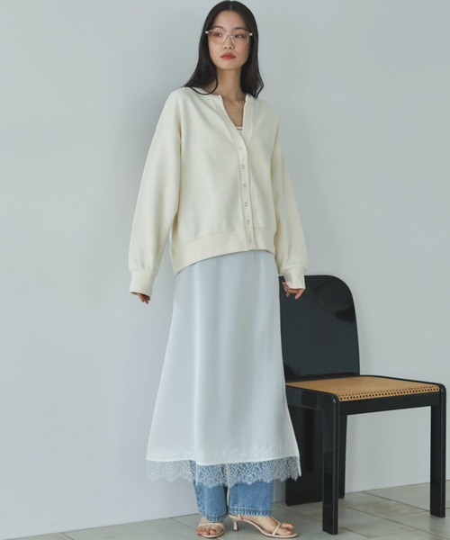 Doux archives（ドゥアルシーヴ）の「ダブルフェイスカットスナップカーディガン（カーディガン/ボレロ・レディース・ブラック/アイボリー/ブルー・FREE）」の10枚目の写真